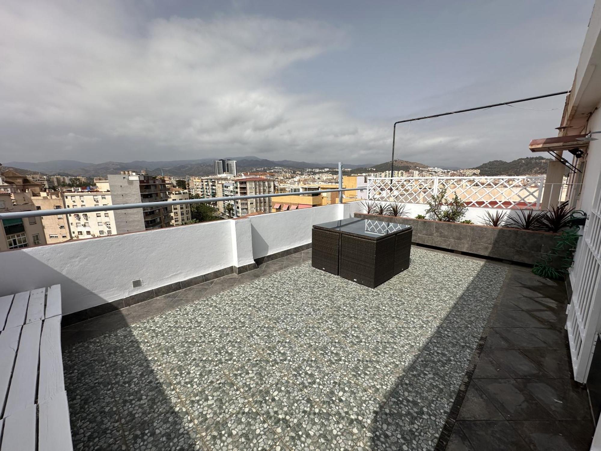 Apartament Atico Plaza Bailen Malaga Centro Zewnętrze zdjęcie